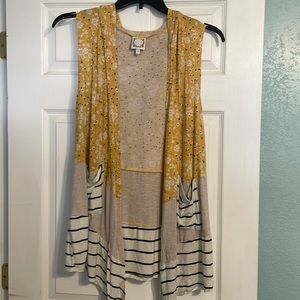 Lightweight vest with pockets and hood, like new, yellow with stripes